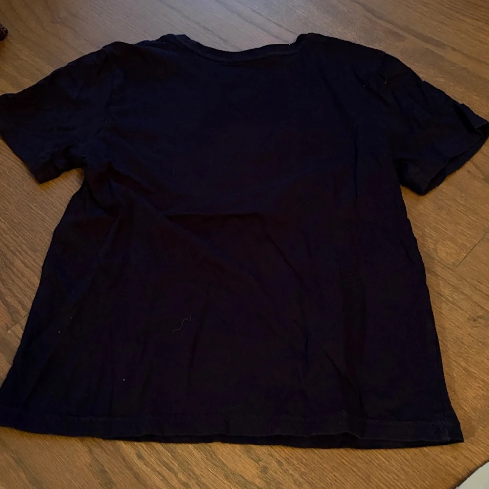 Pair of Gap tees
